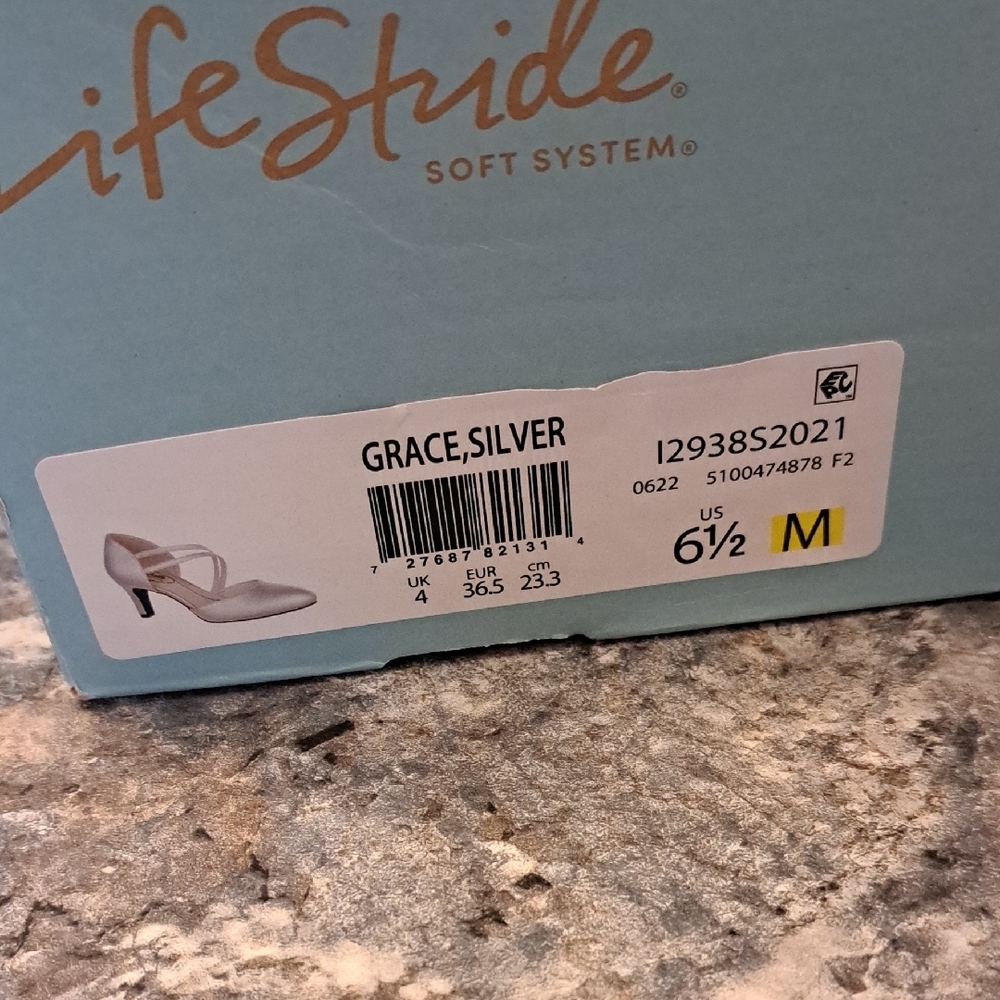 NWT Life Stride Women's Metallic Heels W/Box - Picture 5 of 6